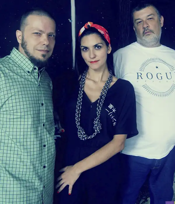Majestic é uma banda de São Paulo que mistura batidas eletrônicas com os sons mais brasileiros que existem, como o samba e a bossa nova.